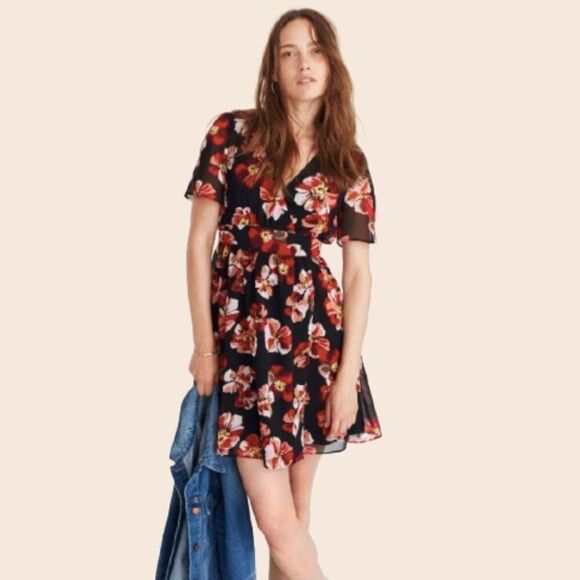 Madewell Dresses & Skirts - Madewell Black and Red Tulip-Sleeve Mini Dress in French Rose Size 0